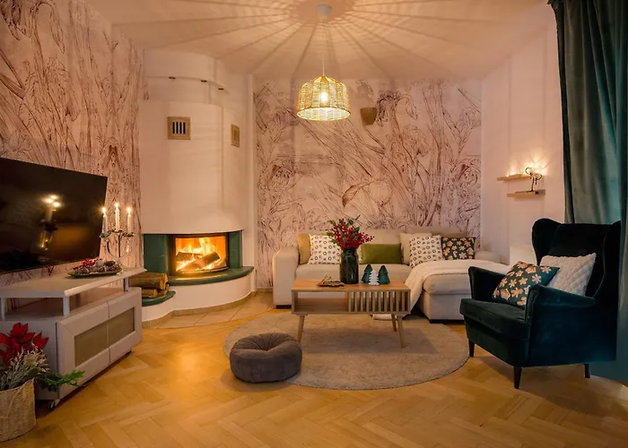 Warm & Cosy 2-store 3-br House With Fireplace, Living Room, Garden, Terrace, Balcony & Parking 30 Minutes From Centre Varsovia