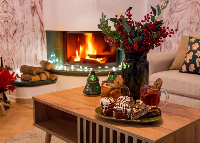 Warm & Cosy 2-store 3-br House With Fireplace, Living Room, Garden, Terrace, Balcony & Parking 30 Minutes From Centre Varsovia