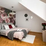 Warm & Cosy 2-store 3-br House With Fireplace, Living Room, Garden, Terrace, Balcony & Parking 30 Minutes From Centre