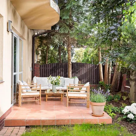 Beautiful 2-store 3-br House With Living Room, Garden, Terrace, Balcony & Parking 30 Minutes From Centre Warszawa