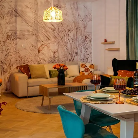 Warm & Cosy 2-store 3-br House With Fireplace, Living Room, Garden, Terrace, Balcony & Parking 30 Minutes From Centre Varşova