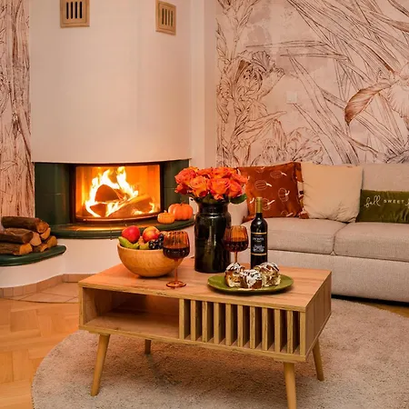 Nyaraló Warm & Cosy 2-store 3-br House With Fireplace, Living Room, Garden, Terrace, Balcony & Parking 30 Minutes From Centre *