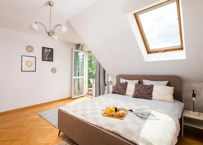 Warm & Cosy 2-store 3-br House With Fireplace, Living Room, Garden, Terrace, Balcony & Parking 30 Minutes From Centre *