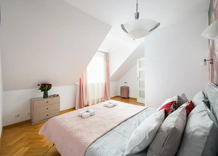 Warm & Cosy 2-store 3-br House With Fireplace, Living Room, Garden, Terrace, Balcony & Parking 30 Minutes From Centre