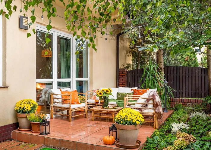 Warm & Cosy 2-store 3-br House With Fireplace, Living Room, Garden, Terrace, Balcony & Parking 30 Minutes From Centre * Warschau