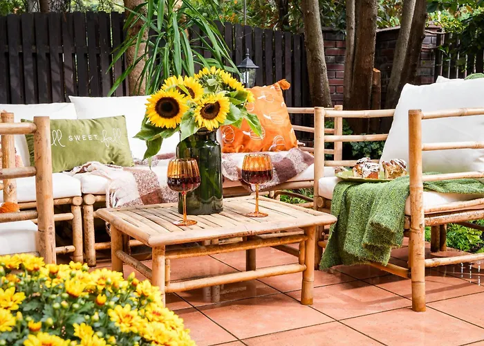 Warm & Cosy 2-store 3-br House With Fireplace, Living Room, Garden, Terrace, Balcony & Parking 30 Minutes From Centre * Warschau