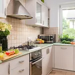 Warm & Cosy 2-store 3-br House With Fireplace, Living Room, Garden, Terrace, Balcony & Parking 30 Minutes From Centre Semesterbostad